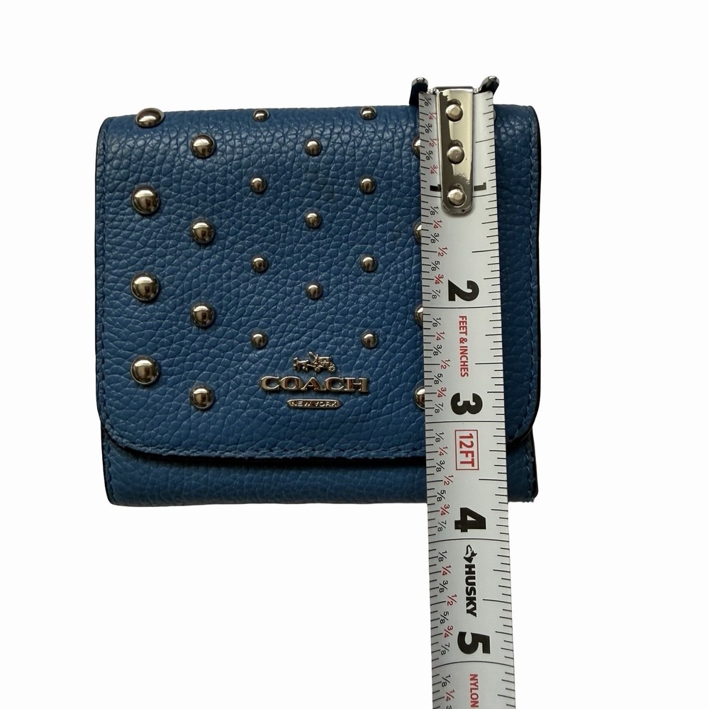 COACH Small Pebbled Leather Trifold Wallet with Ombre Rivets in Blue - Picture 8 of 9